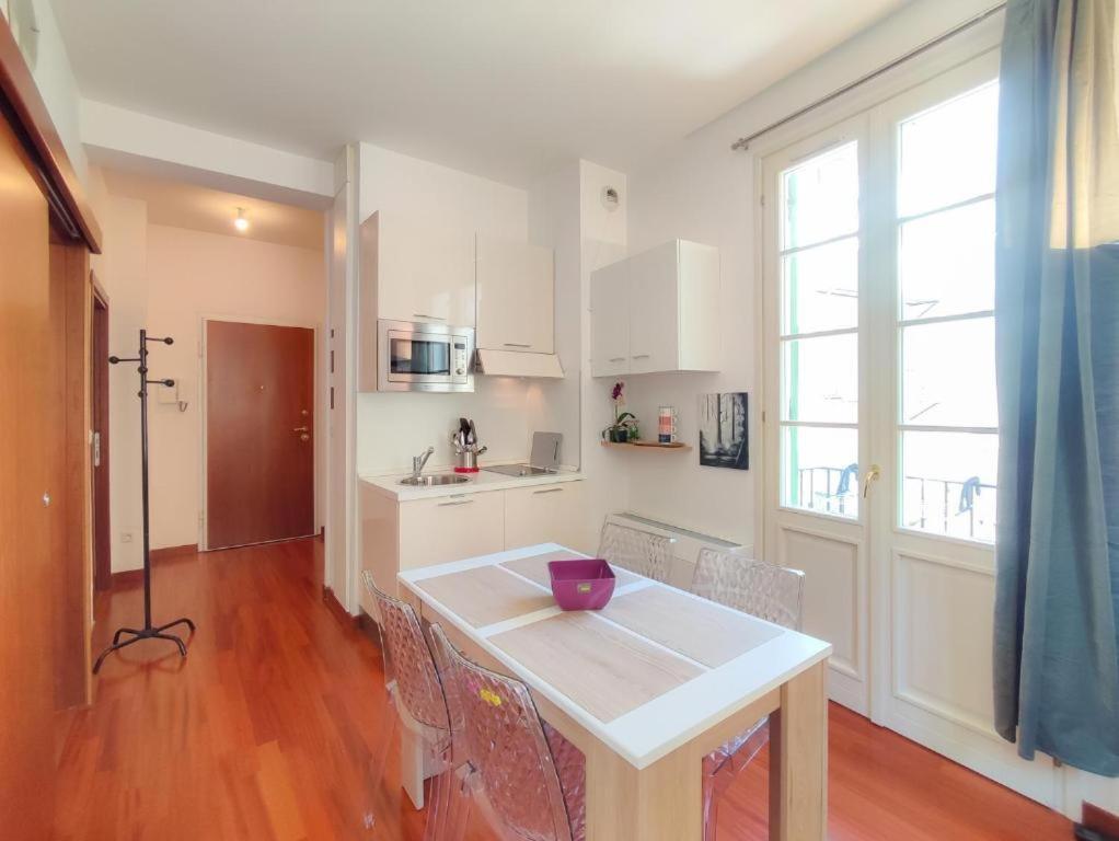 Grimaldi 3 Pers Wifi Ac Nizza